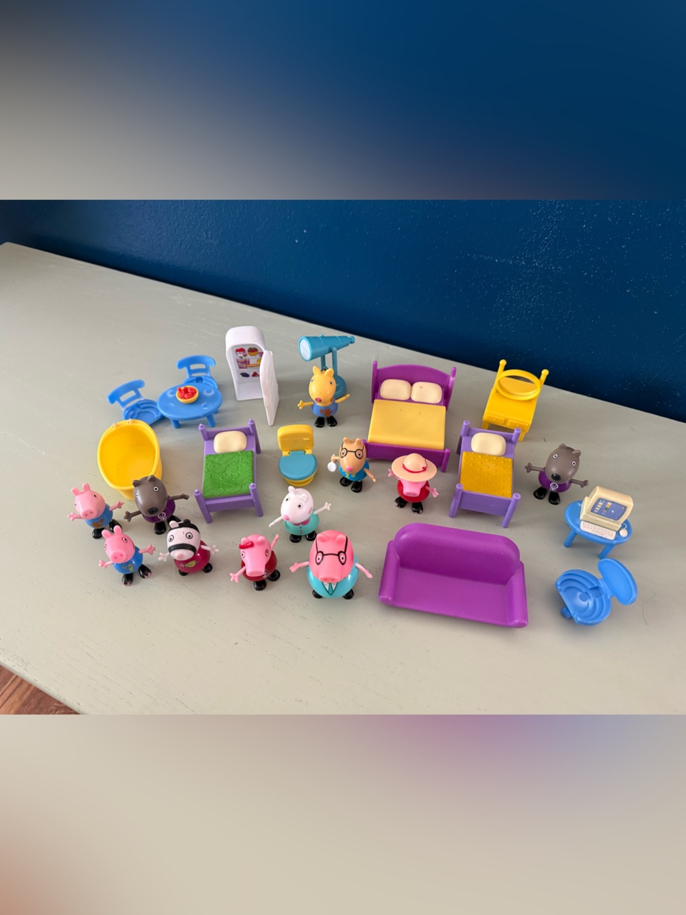 Lot of 25 Pieces Peppa Pig Figurines Dolls Furniture Playset Toys Family Figures